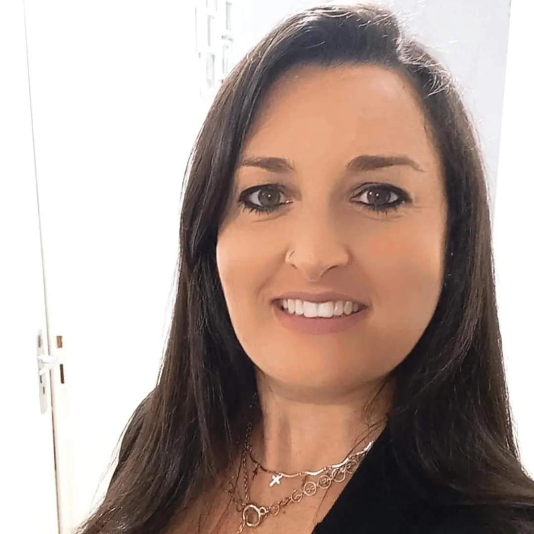 Karla Castelhano Lopes Zizzari